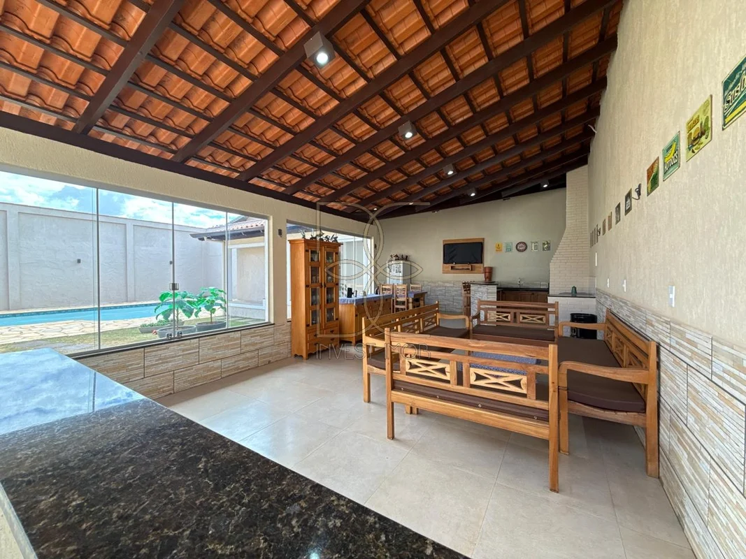 BE INVEST IMOB VENDE:CASA TÉRREA COM 4 SUÍTES | HABITE-SE, PISCINA E LOTE DE 800...