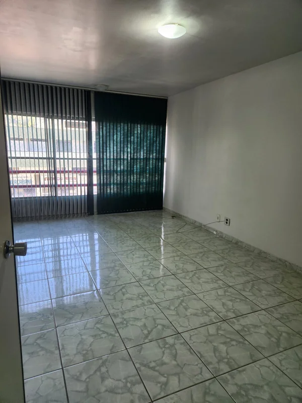Excelente oportunidade no coração de Brasília: Kitnet de 36 m² na CLN 114 Bloco ...