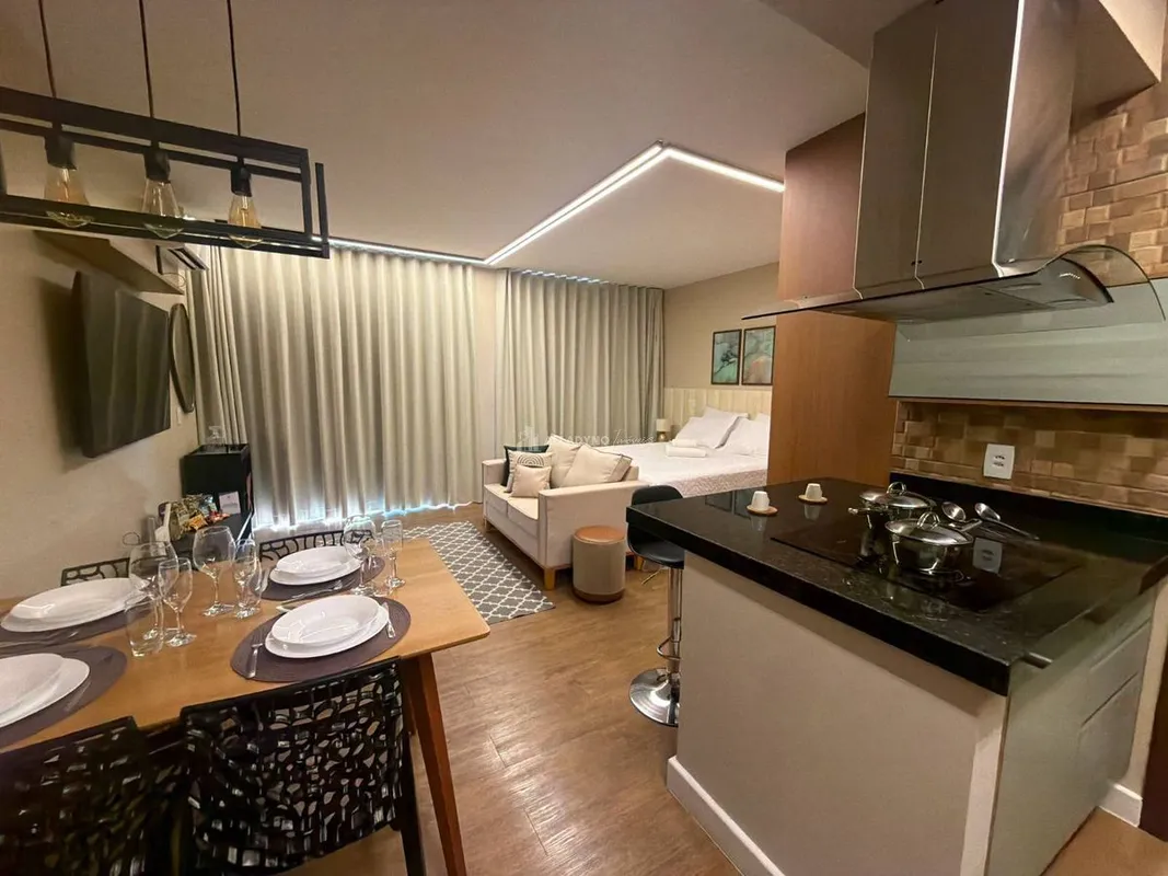 Lake Side Reformado e Moderno no SHTN – Asa NorteConforto, modernidade e pratici...
