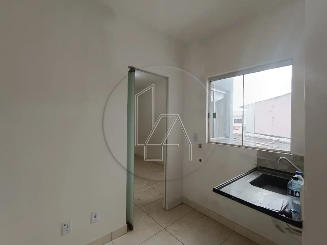 LIGIA ALMEIDA ALUGAKIT 30m²• 1 Quarto• 1 Banheiro com box, chuveiro e ventilação...