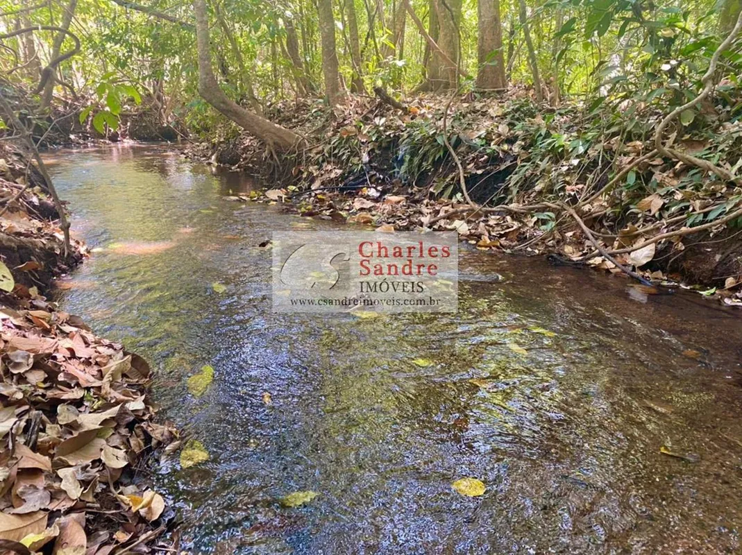 CHÁCARA EM BELA VISTA DE GOIÁS REGIÃO DA MATA FEIA 27.000m² C/ CÓRREGO Localizad...