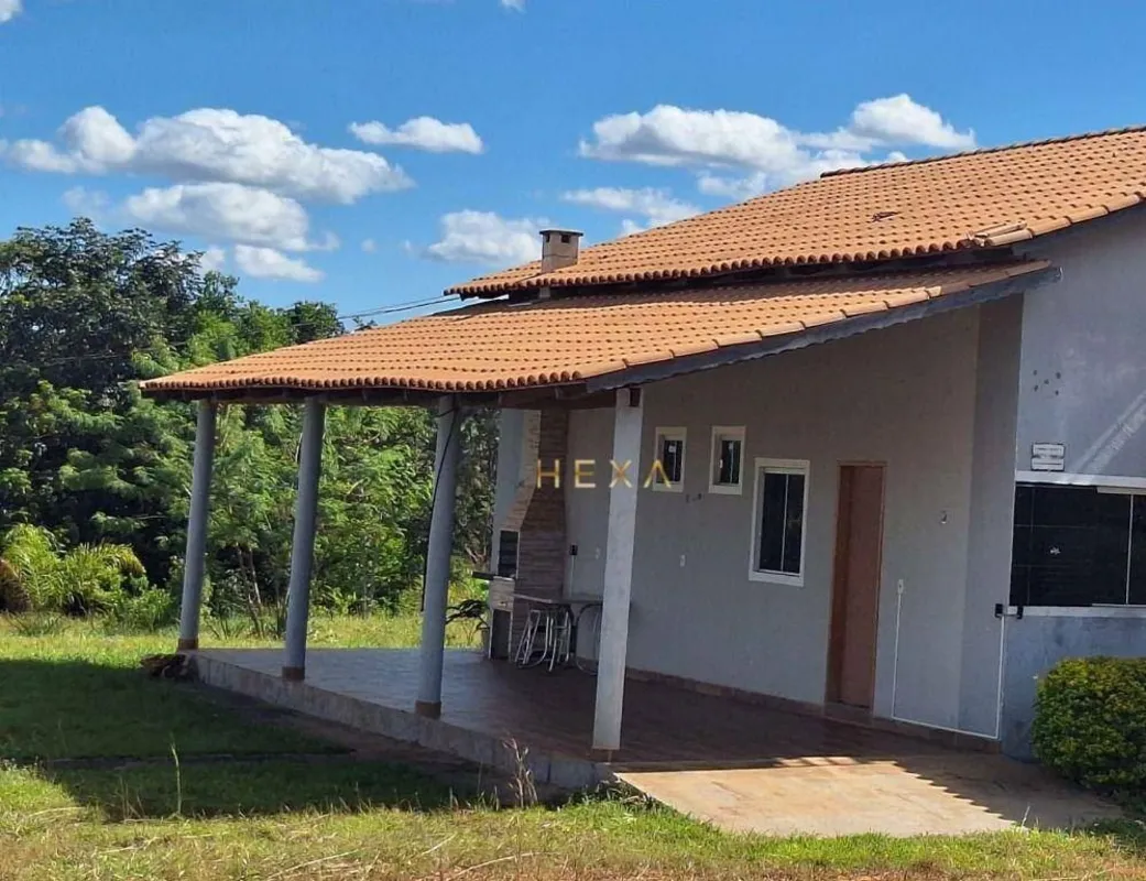 BELÍSSIMA CHÁCARA À VENDA COM 20.000 m² - GOIÂNIA/ARAGOIÂNIAExcelente oportunida...