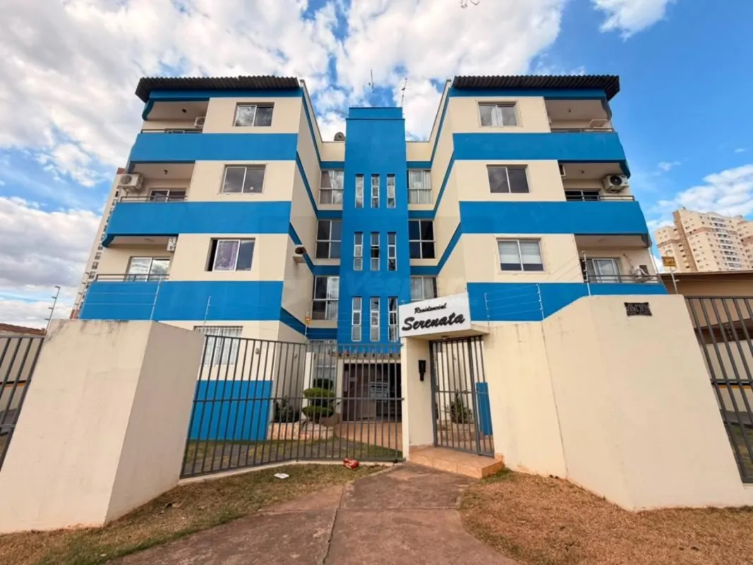 Apartamento 02 quartos, ( 01 com armários e ambos com ar condicionado), sala amp...
