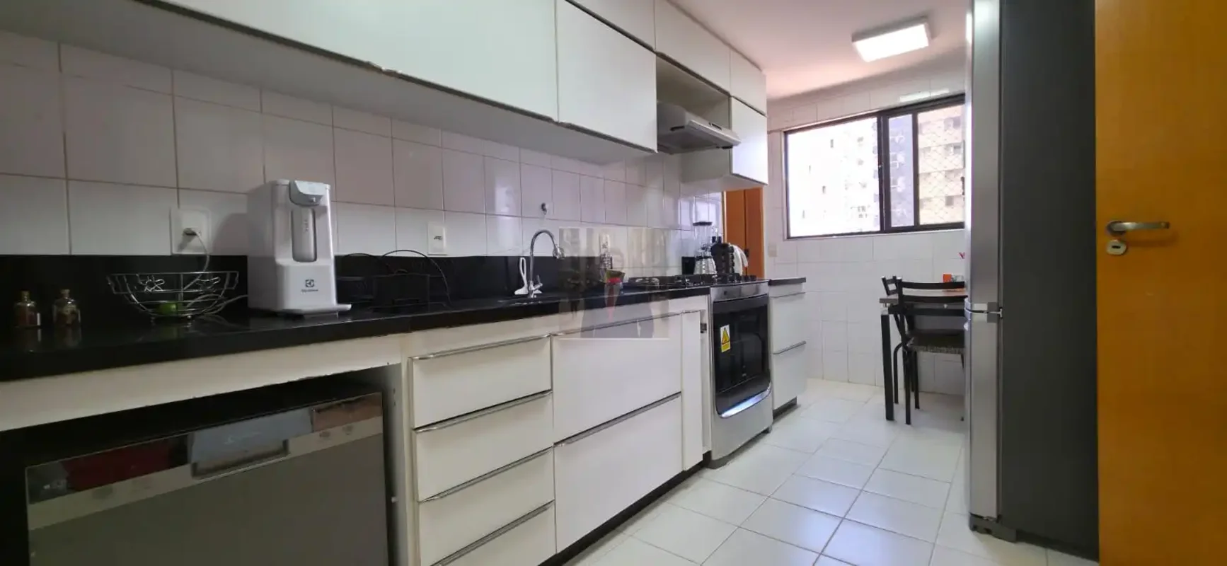 Apartamento Espaçoso de 4 Quartos com Armários Planejados em Águas Claras?Excele...