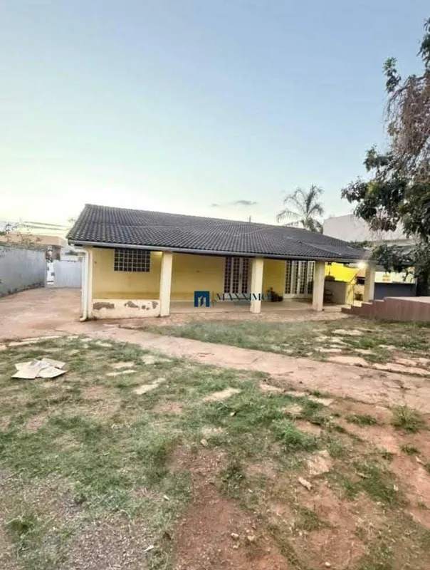 Casa à venda no Condomínio Residencial La FontExcelente oportunidade para quem b...