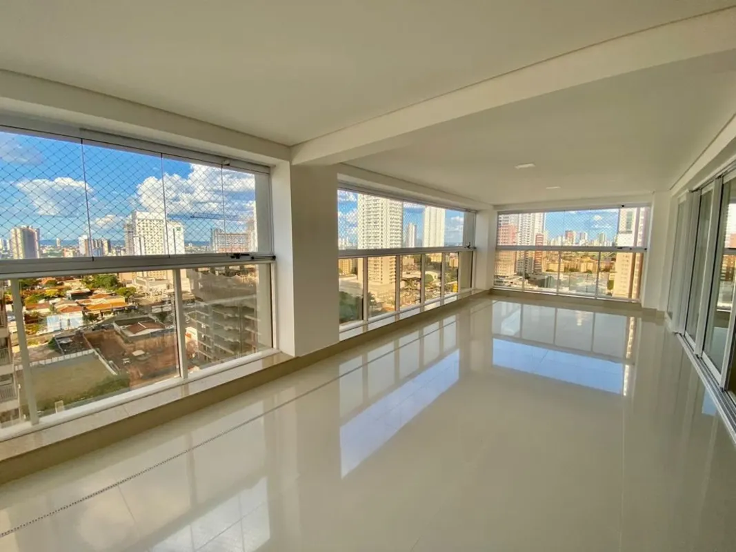 Apartamento de alto padrão localizado em frente à Praça T-23, no Setor Bueno, um...