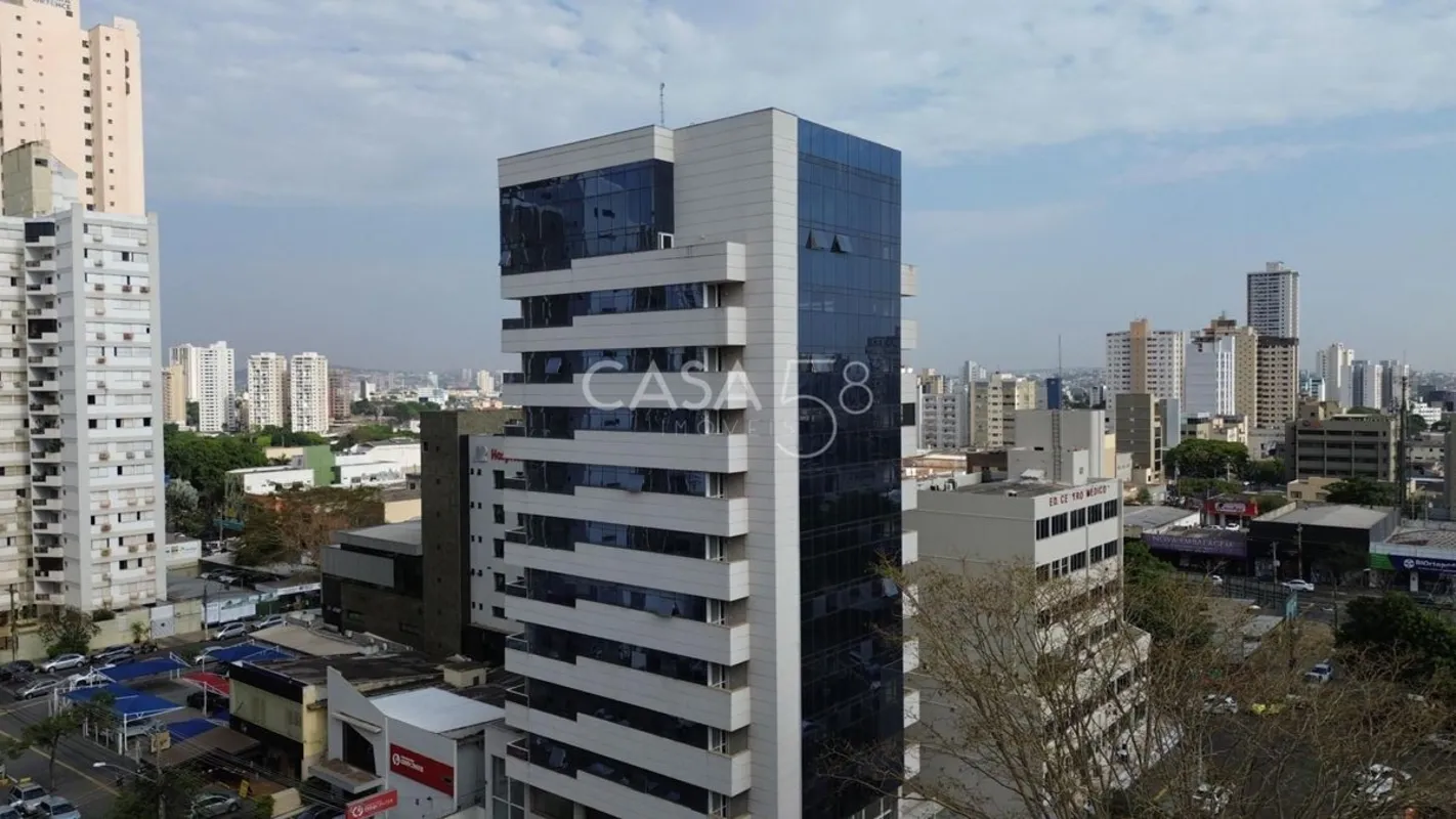 Prédio comercial multivocacionado, com arquitetura contemporânea e imponente, lo...