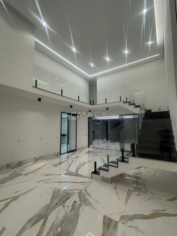 Sobrado de Luxo com 4 Suítes, Office e Lazer Completo - 325m²Descrição: Apresent...
