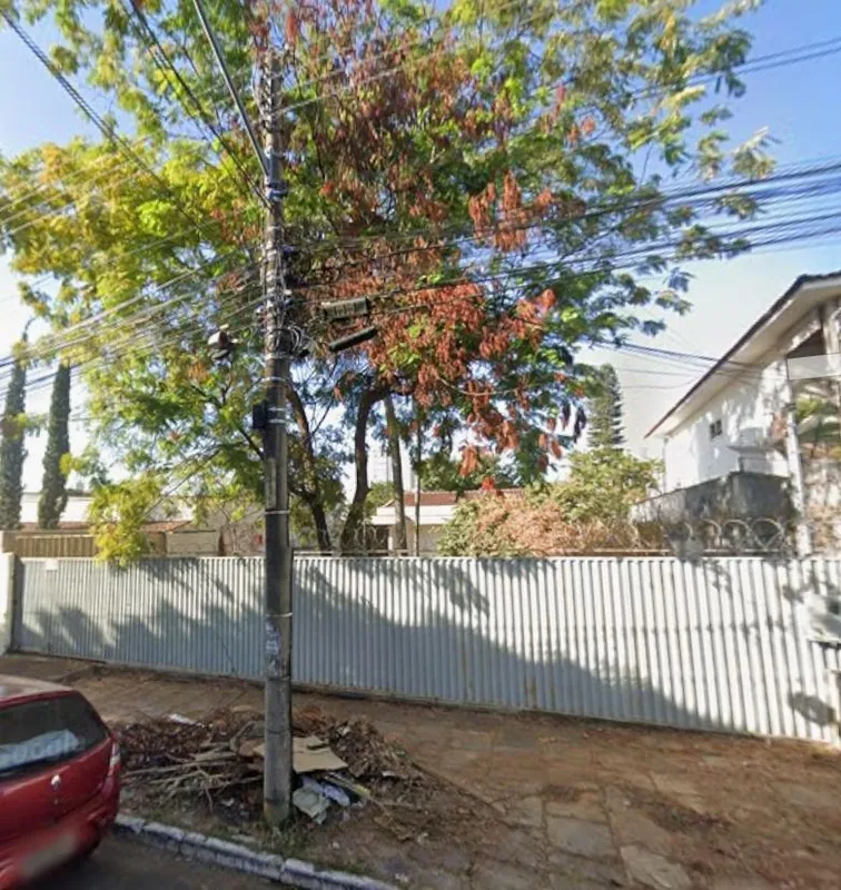 Excelente oportunidade para construir ou investir.Lote com 600m², bem localizado...