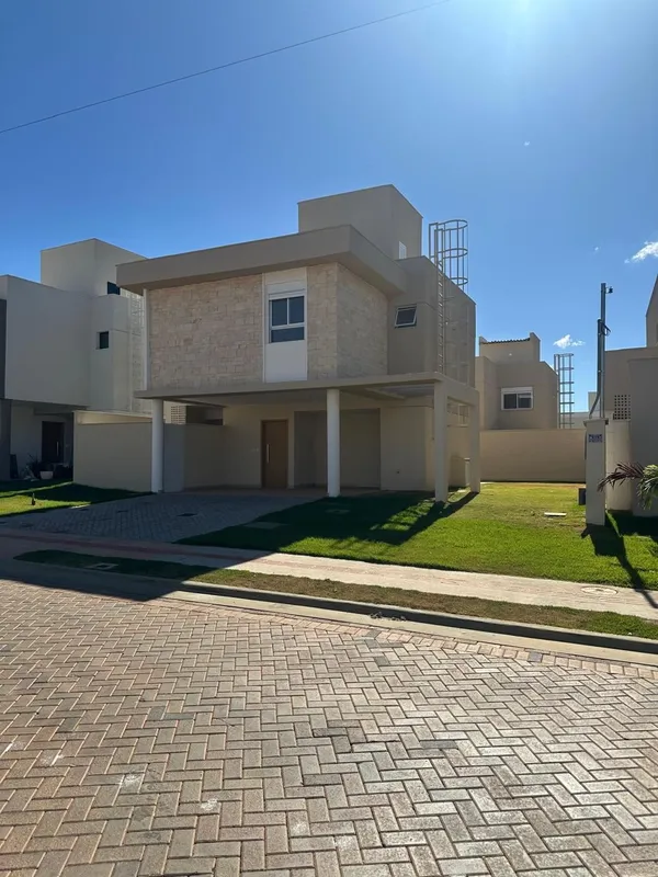 SOBRADO À VENDA NO JARDINS MARSELHA 4 QUARTOS, LOTE AMPLIADO E PRONTO PRA MORAR!...