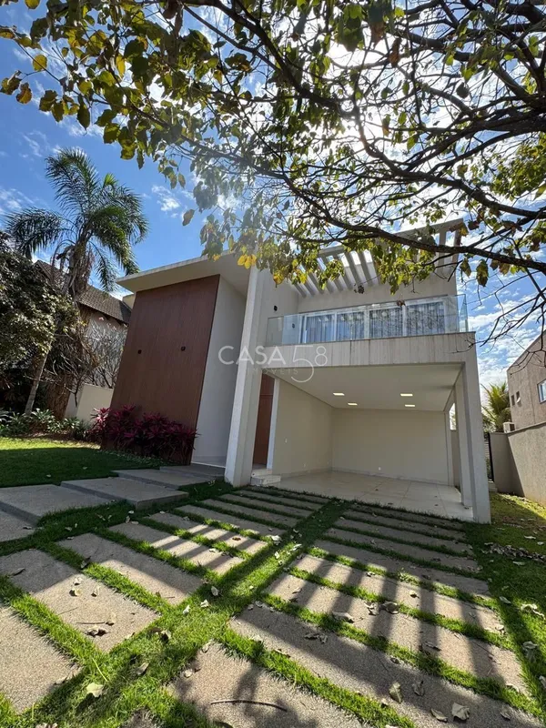 Sobrado de Luxo à Venda no Alphaville Araguaia – GoiâniaSobrado mobiliado e deco...