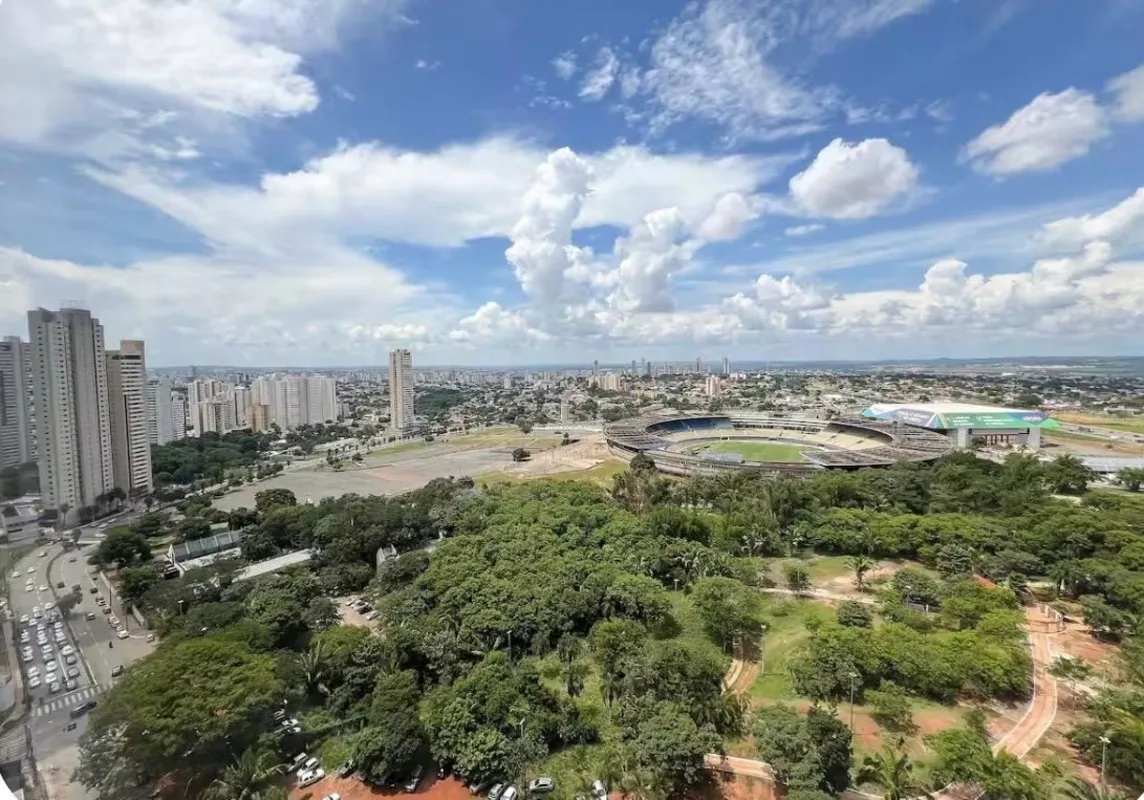 Apartamento mobiliado com vista definitiva para o Estádio Serra Dourada — Reside...