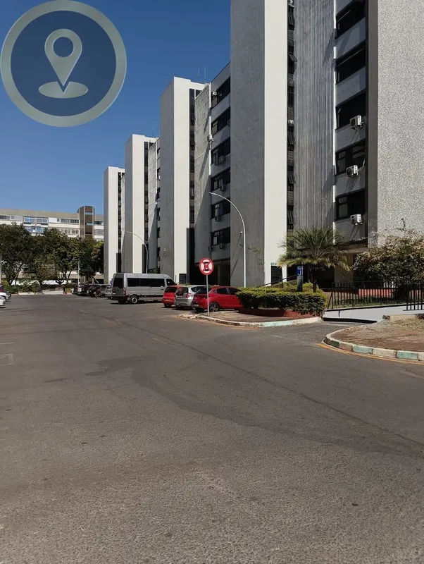 EXCELENTE APTO SQS 102, SALA GRANDE, COPA-COZINHA COM ARMARIOS, AREA DE SERVIÇO,...