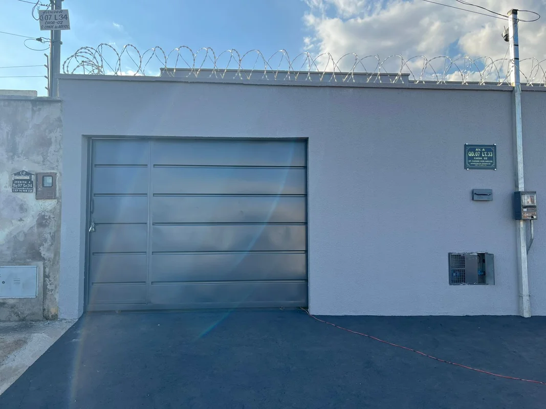  CASA À VENDA – SETOR CONDE DOS ARCOS | APARECIDA DE GOIÂNIA Excelente casa, mod...