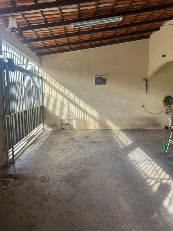 Casa à Venda – QR 218, Santa Maria/DF | R$ 397.000Excelente oportunidade para qu...