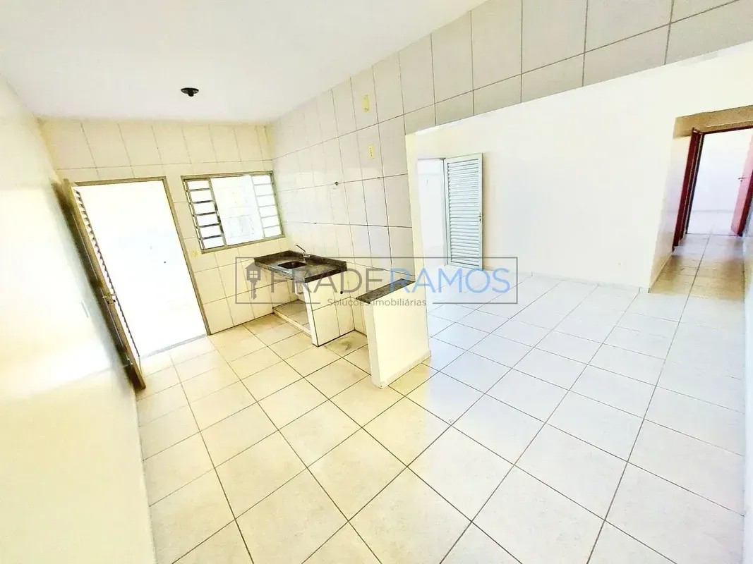  Casa para Alugar Jardim Petrópolis (saída para Trindade) Casa a poucos metros d...