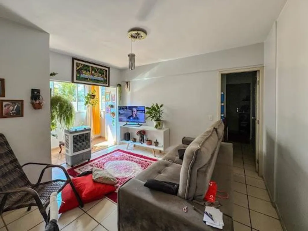 Apartamento com 70 m², 2 quartos com armários, sala integrada à cozinha, sacada,...