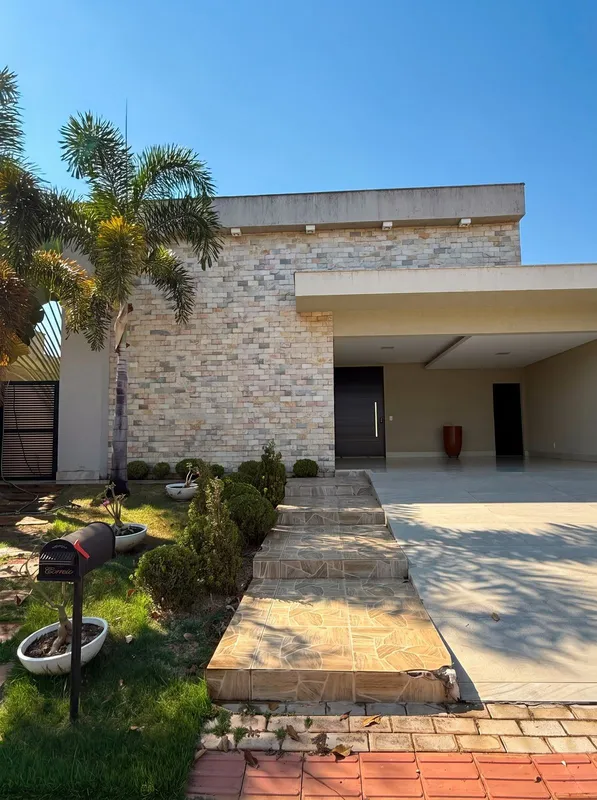 EXCLUSIVIDADE SHARKS IMOBILIÁRIA CASA TÉRREA | PARQVILLE JACARANDÁConforto, laze...