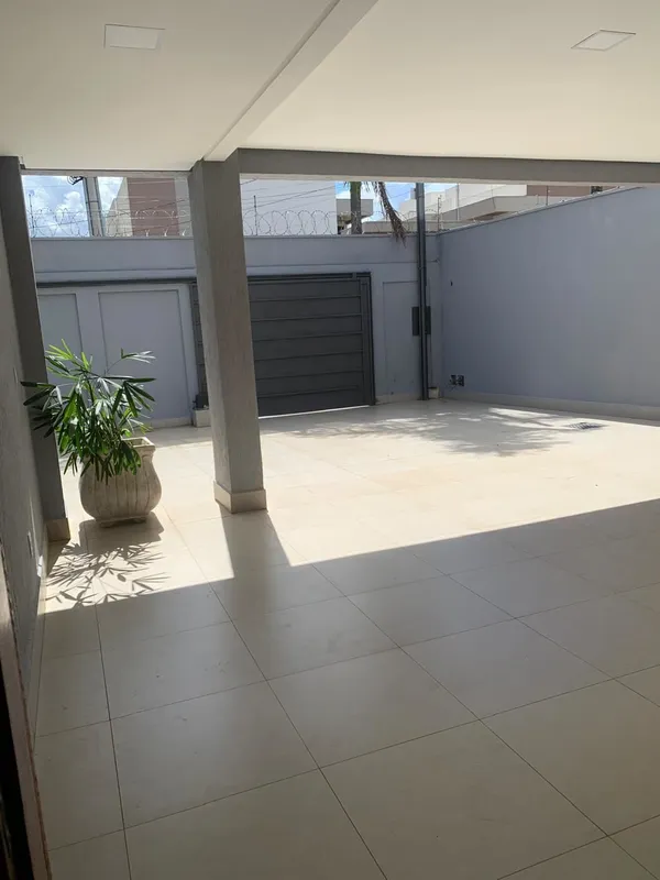 ?? MANSÃO DE ALTO PADRÃO | 5 SUÍTES COM PISCINA E ACABAMENTO DE LUXOUma residênc...
