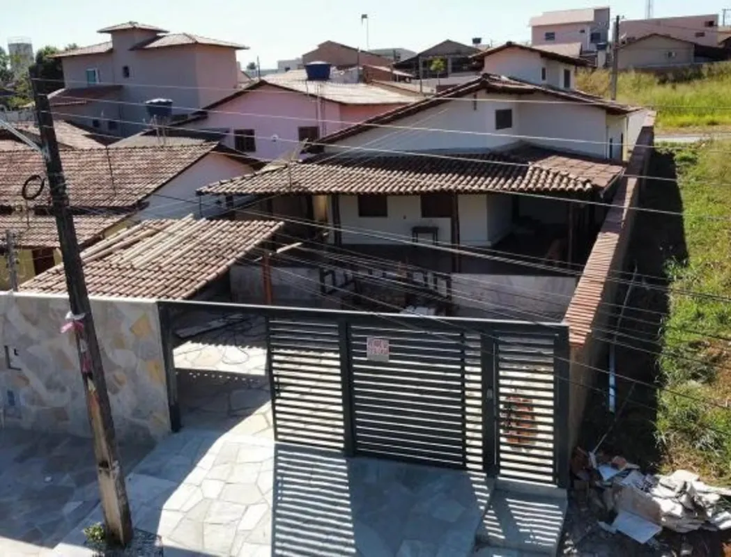 Casa de alto padrão à venda — 382m² de puro charme em PirenópolisDescubra o refú...