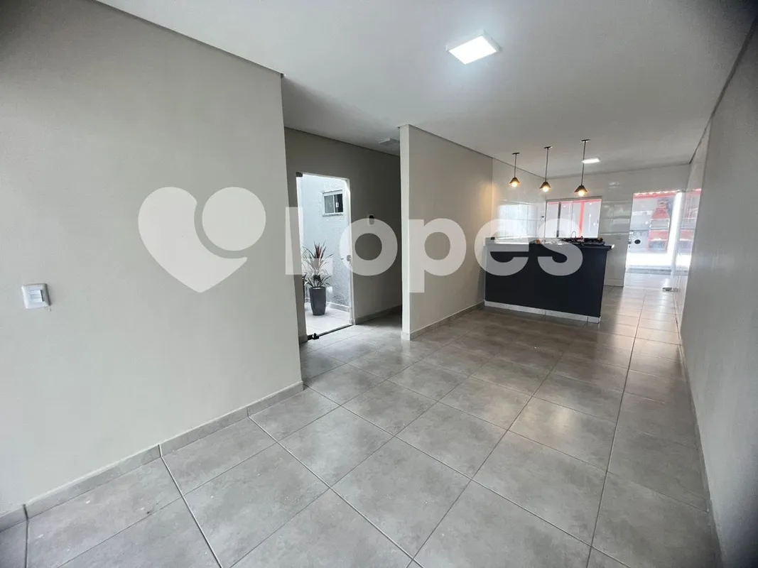 ?? CASA RECÉM-REFORMADA À VENDA NO RESIDENCIAL JARDIM CANEDO II – SENADOR CANEDO...