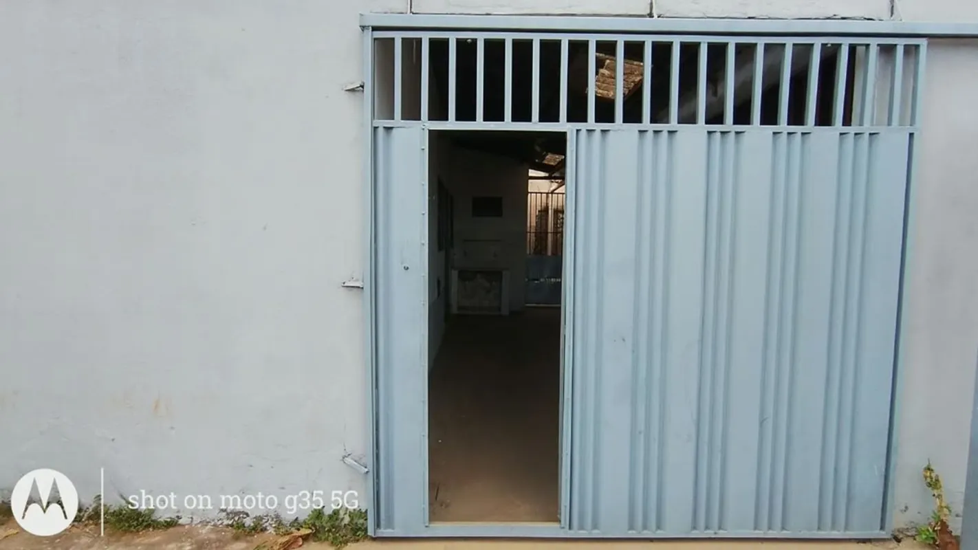 Está procurando um imóvel confortável, com entrada individual e espaço para gara...