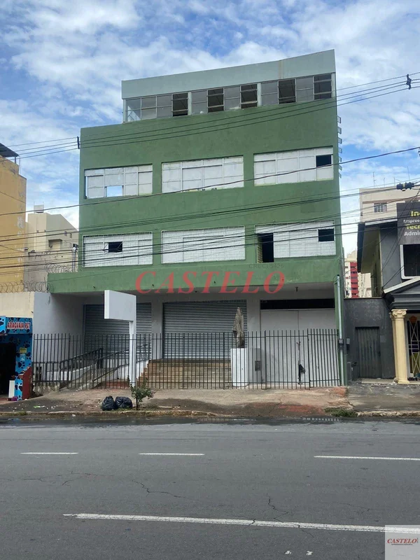 Localização privilegiada no centro da cidade na Av Araguaia. Este imóvel comerci...