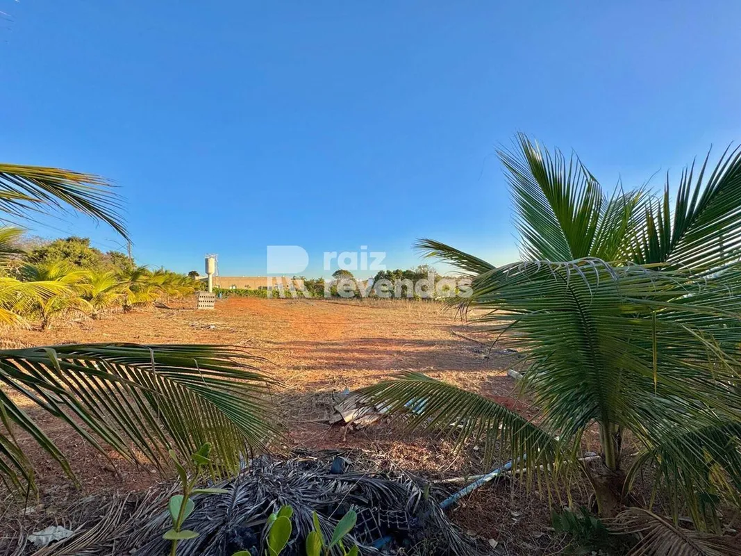 Lote de esquina à venda no Alto da Boa Vista, em Senador Canedo, com 5.197 m².A ...