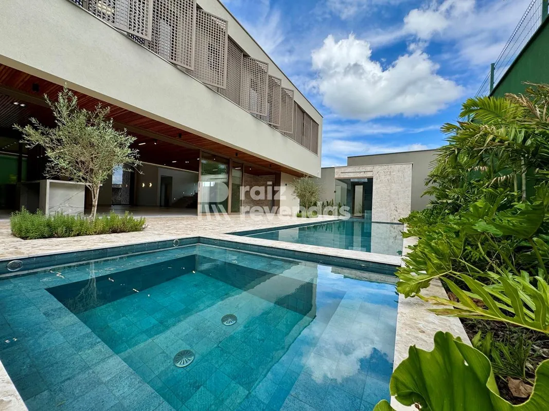 Esta casa foi projetada para quem valoriza arquitetura contemporânea, integração...