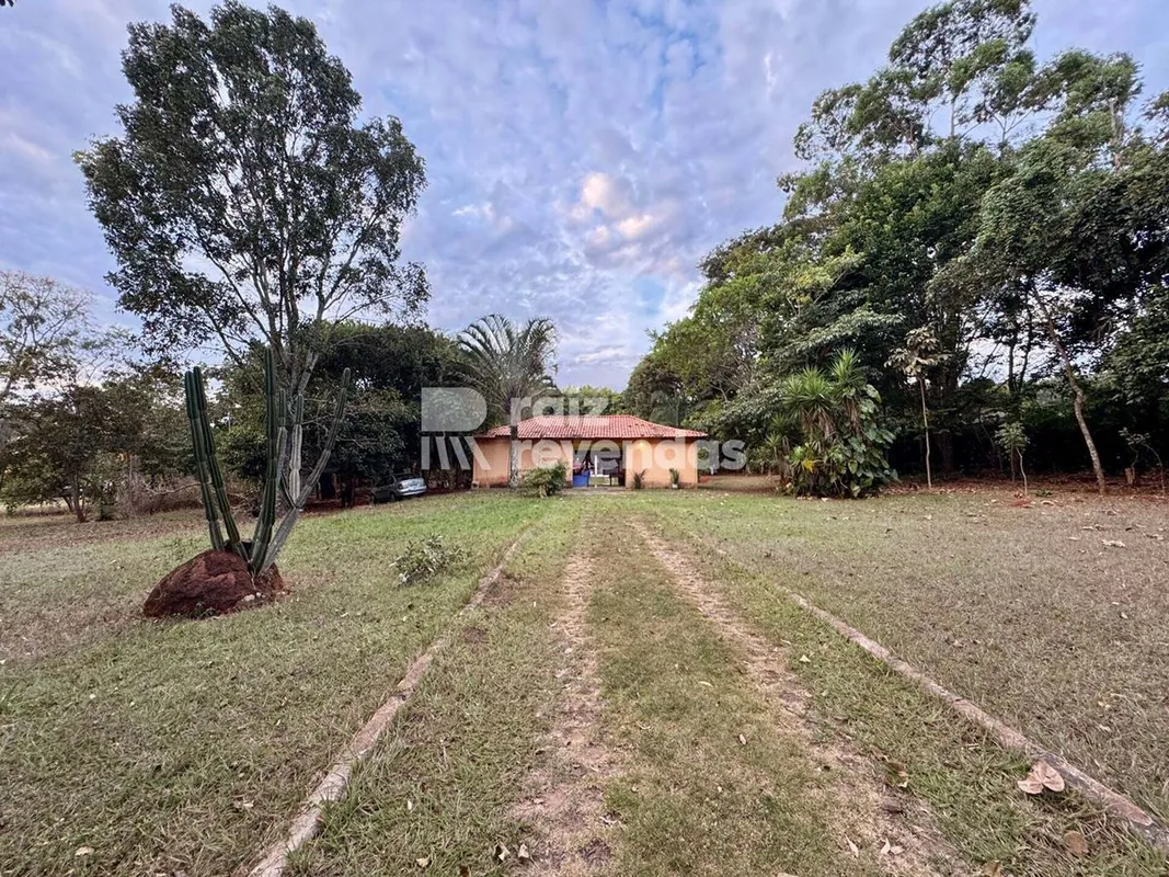 Chácara à venda no Alto da Boa Vista, em Senador Canedo, com 5.234 m² de terreno...
