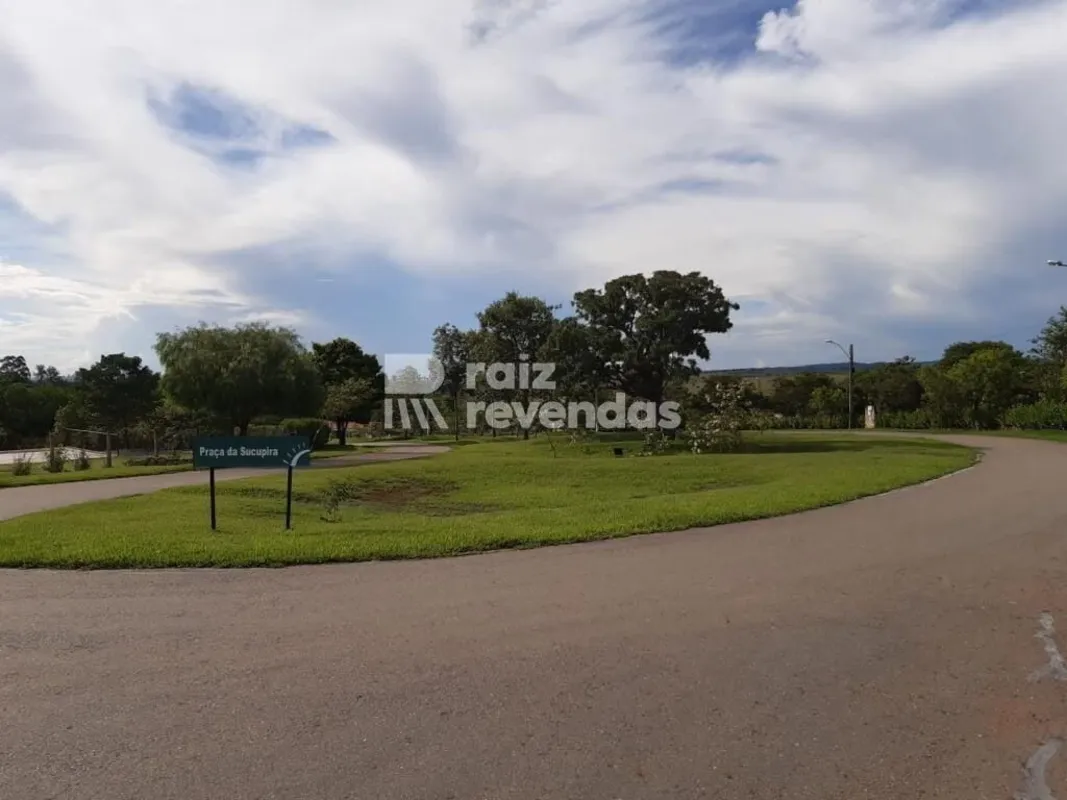 Lote à venda no Alto da Boa Vista, em Senador Canedo, com 5.098 m² e localização...