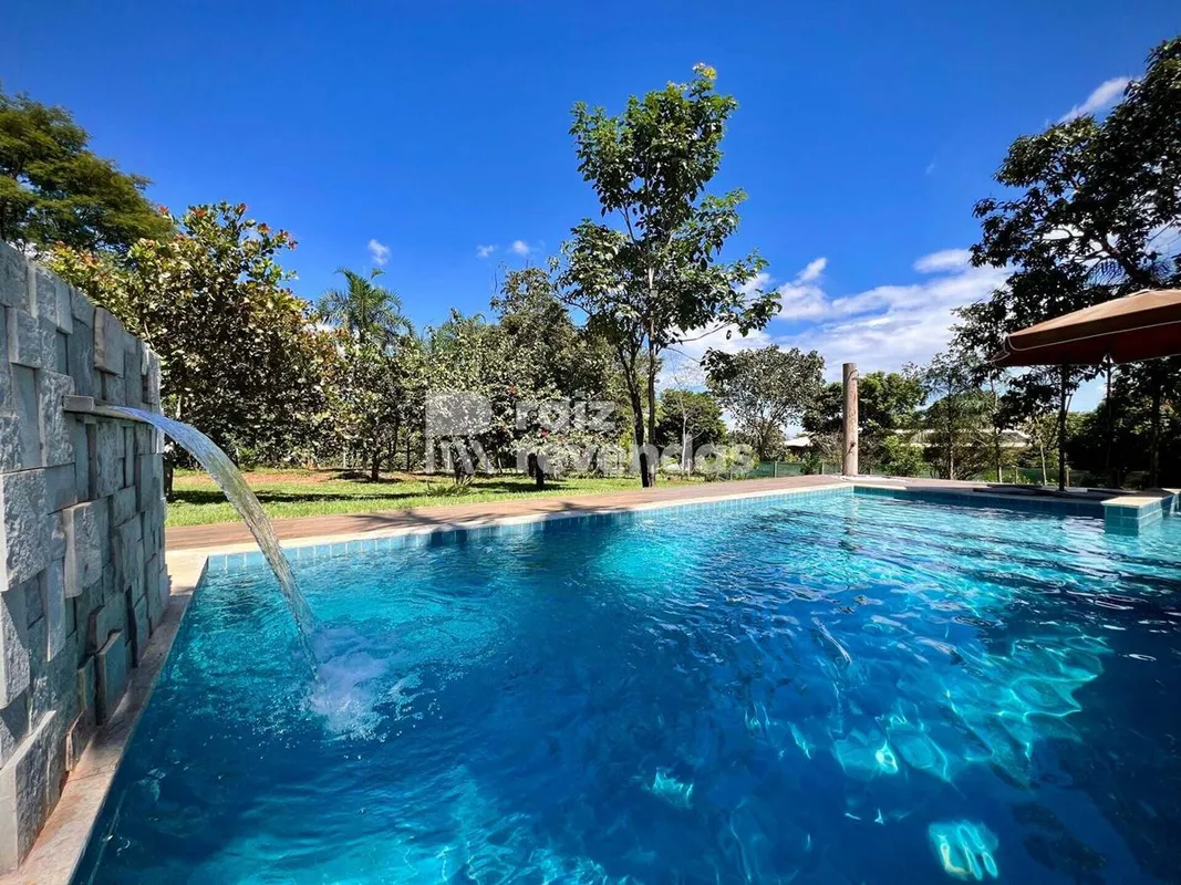 Chácara à venda no Alto da Boa Vista, em Senador Canedo, com 5.000 m² de terreno...