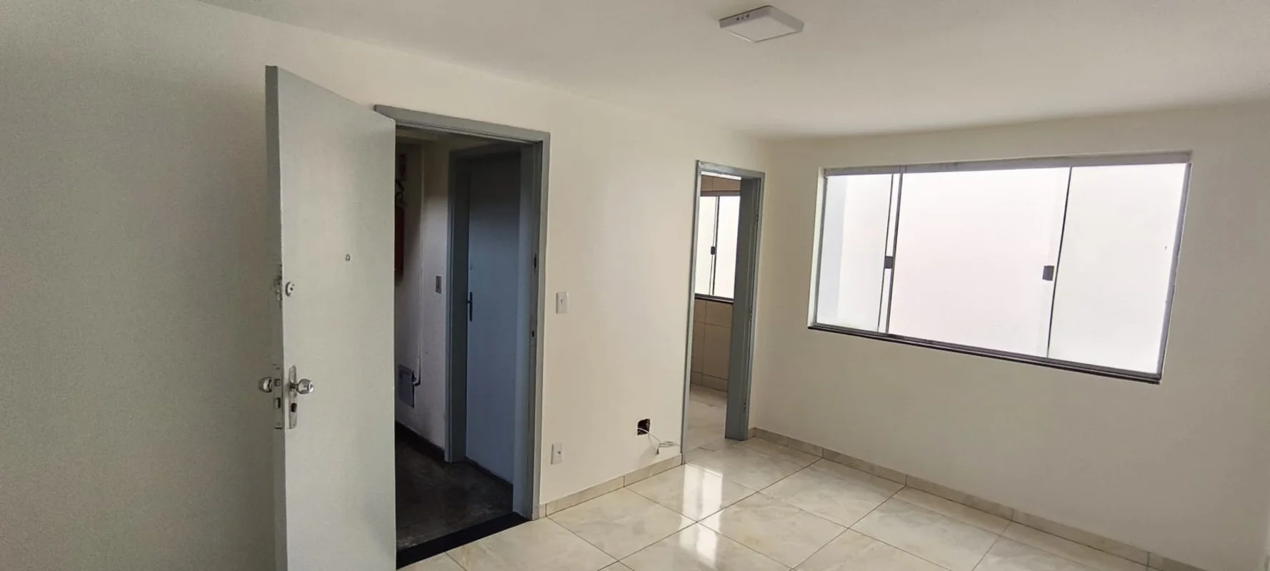 Procurando morar bem com toda a conveniência de Taguatinga? Este apartamento é a...