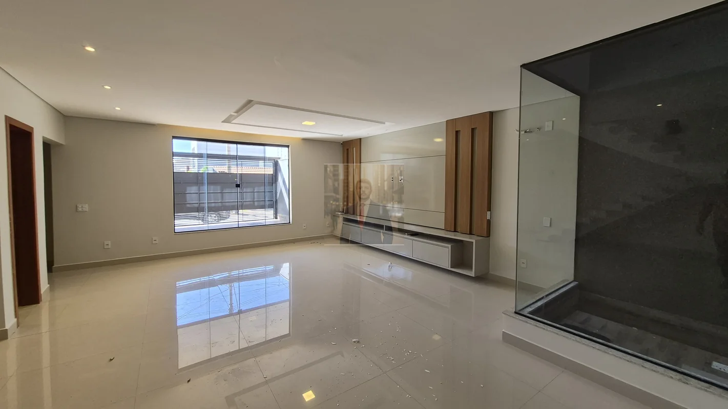 Excelente Sobrado na QE 56 – Guará IIValor: R$ 1.450.000,00?Espaço, conforto e u...