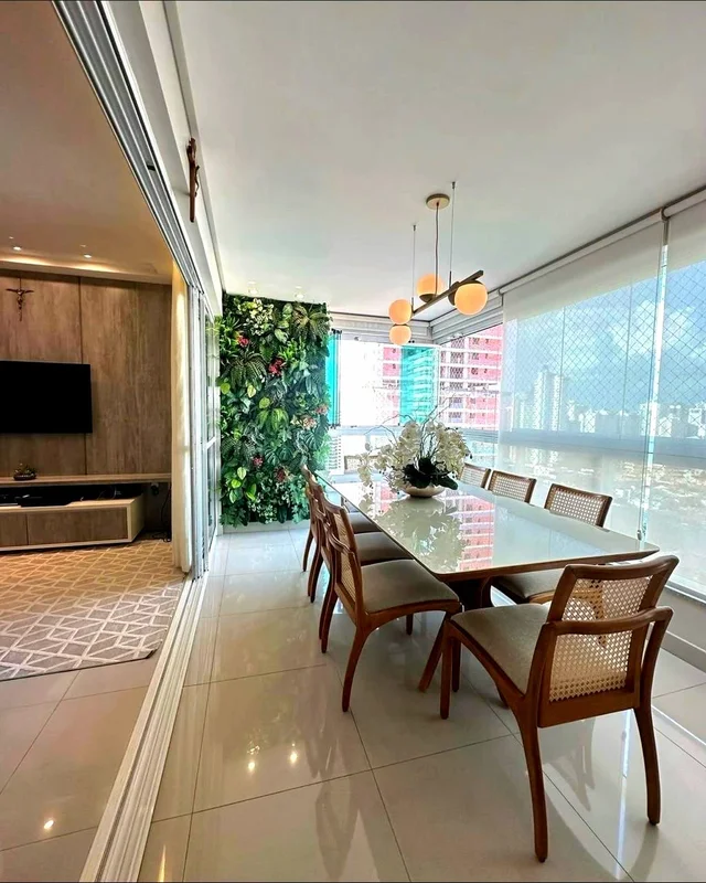 Setor Bueno 113m²NascenteAndar AltoSala e varanda integrada 3 suítes LavaboCozin...