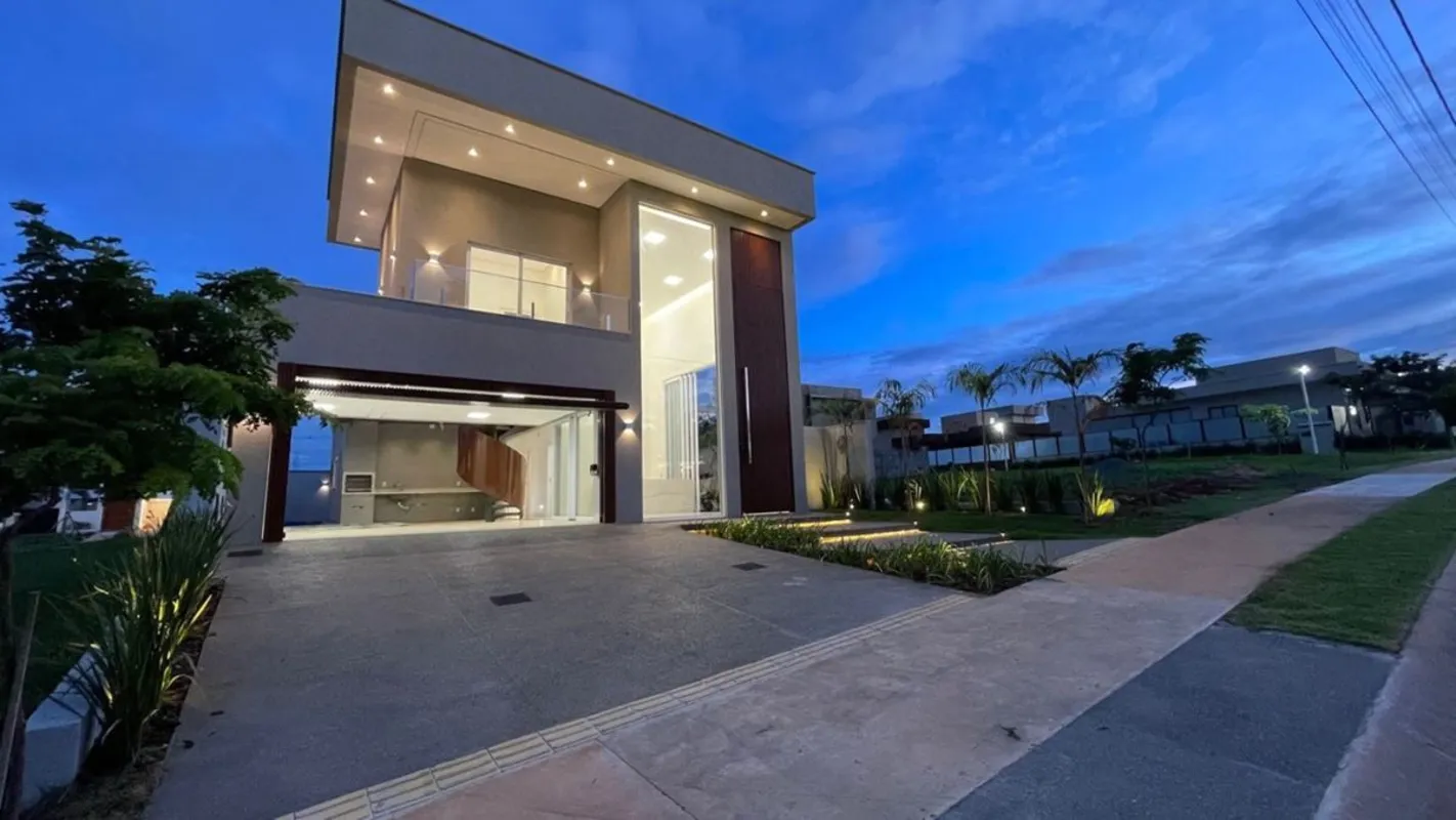 SOBRADO À VENDA NO PARQVILLE PINHEIROS 3 SUÍTES LOTE DE 315 M² GOIÂNIA Sobrado d...