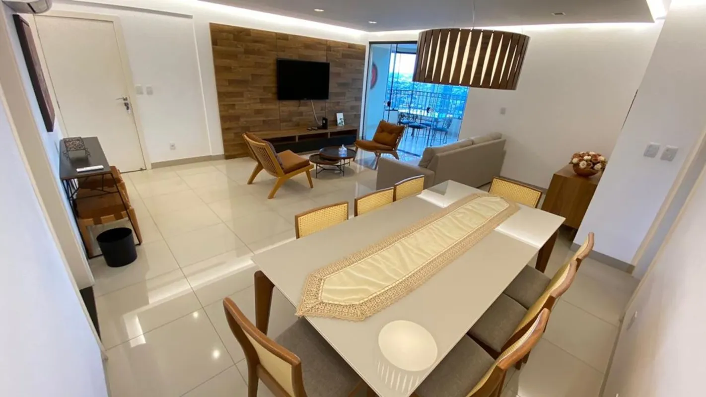 4 quartos, sendo 4 suítes 06 banheirosMobiliadoVaranda Gourmet Todo montado em a...