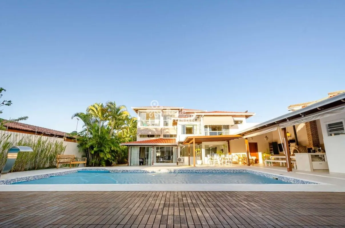 Uma casa para viver em grande escalaNa SHIS QI 19, uma das localizações mais des...