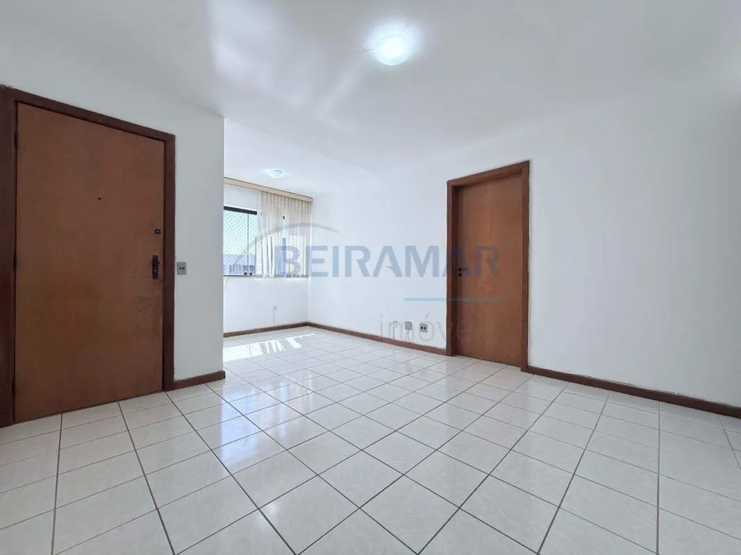 Se você procura um apartamento confortável, funcional e bem localizado, este imó...
