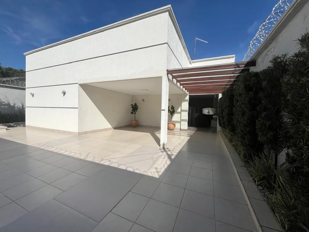 Descubra um excelente apartamento na Rua Ouro Preto, no bairro Jardim Ana Lúcia,...