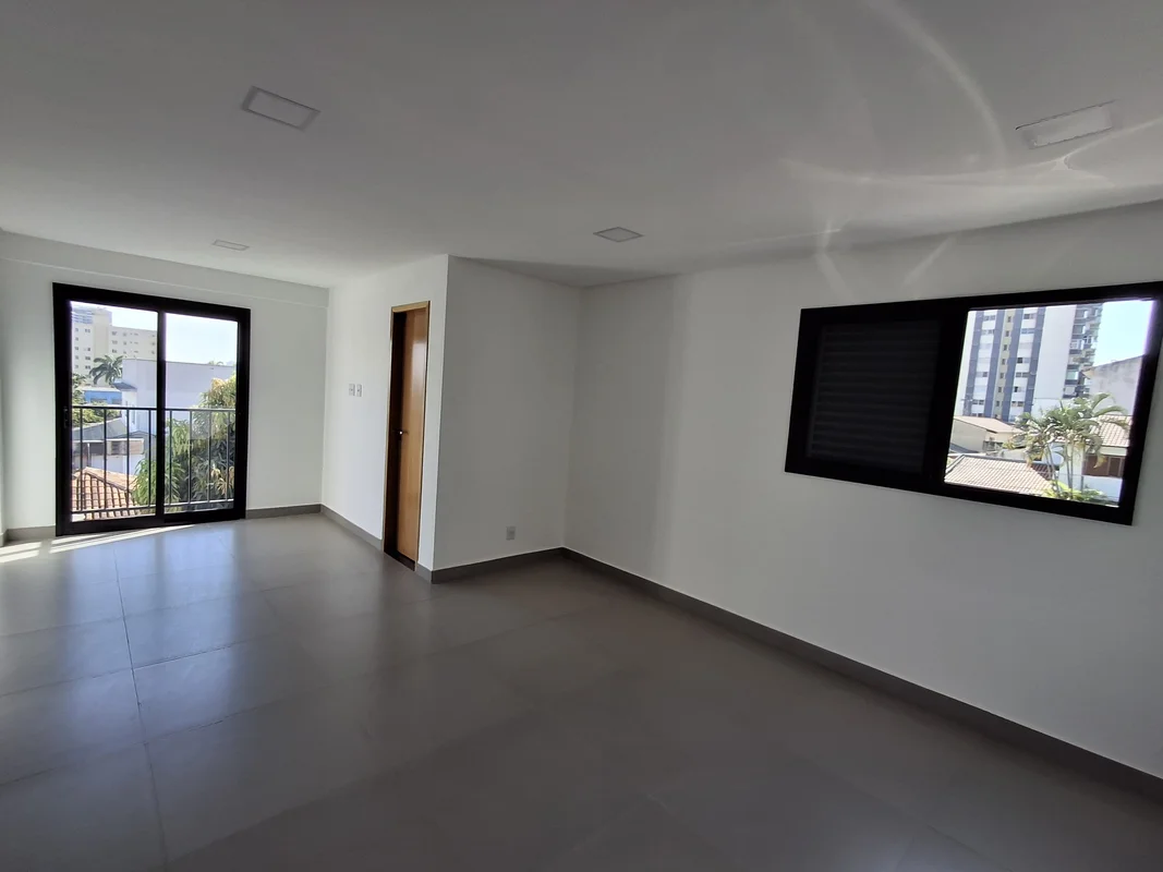 Com varanda, Será a primeira locação do Studio, possui 28m² com aparelho de ar c...