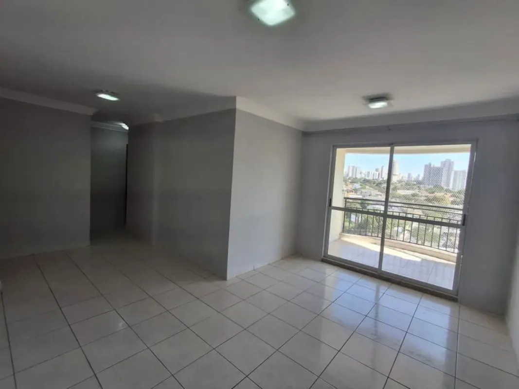 O imóvel está completo em armários planejados e embutidos localizado no bairro J...
