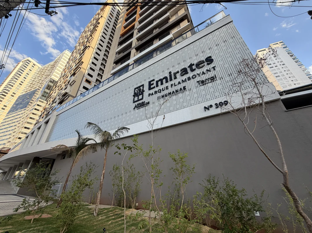 Apartamento para venda no Edifício Emirates Parque Flamboyant O apartamento tem ...