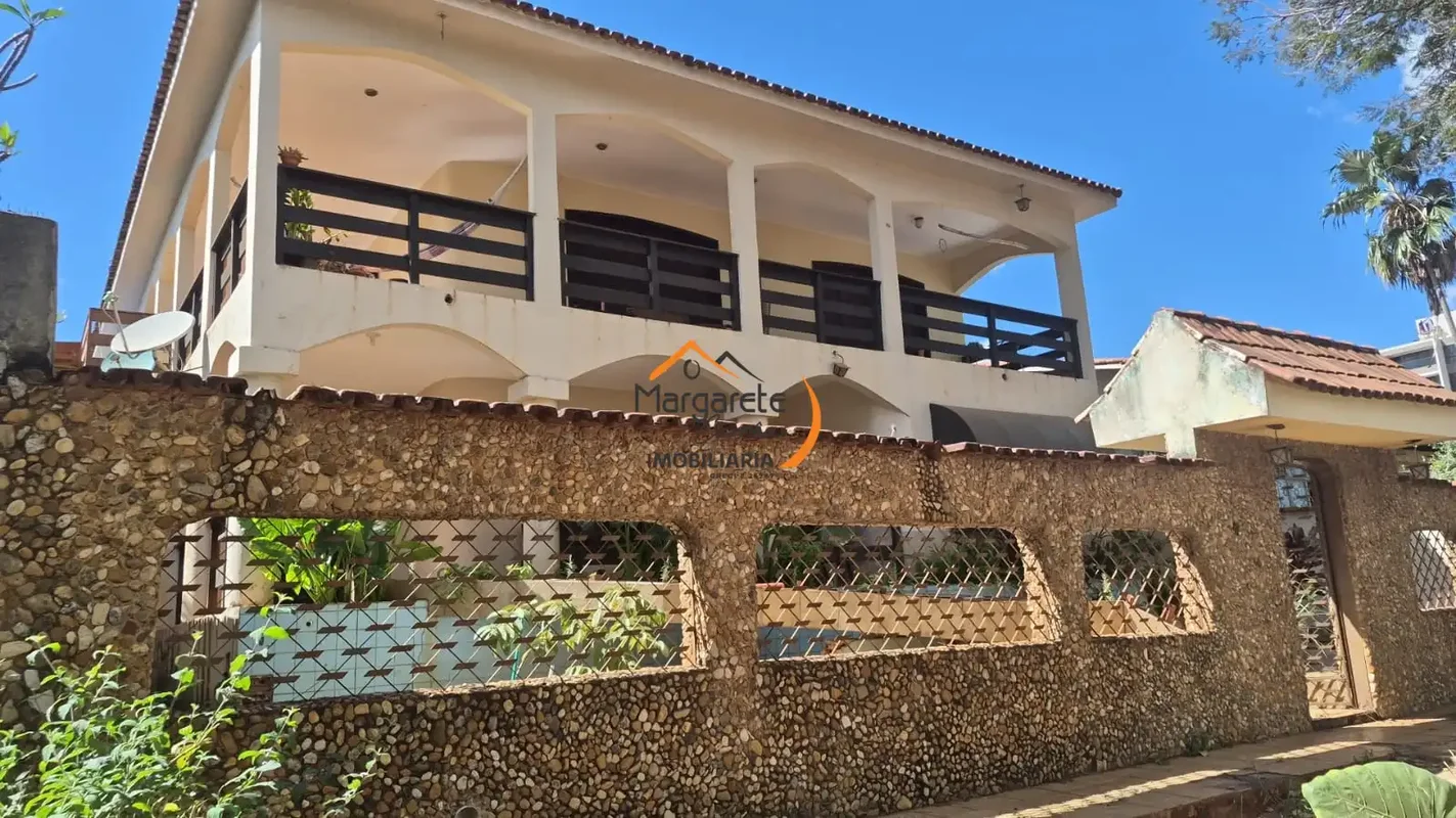 Imobiliária Margarete Corrêa vende casa na Quadra 4 de Sobradinho 1Ótima localiz...