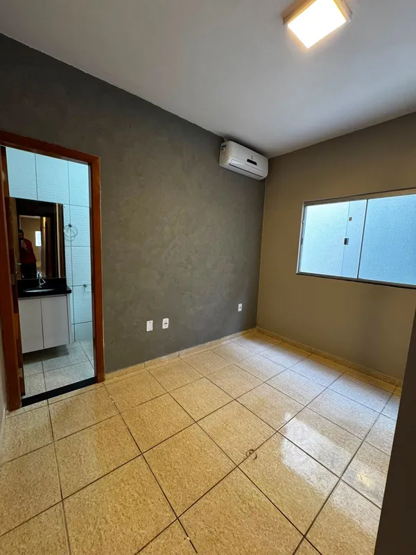 CASA COM 3 QUARTOS, ÁREA GOURMET E CHURRASQUEIRA – JARDIM SÃO JOSÉImóvel muito b...