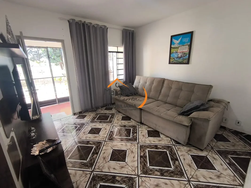 Imobiliária Margarete Corrêa vende casa na Quadra 08 de Sobradinho I.Quadra 8 de...