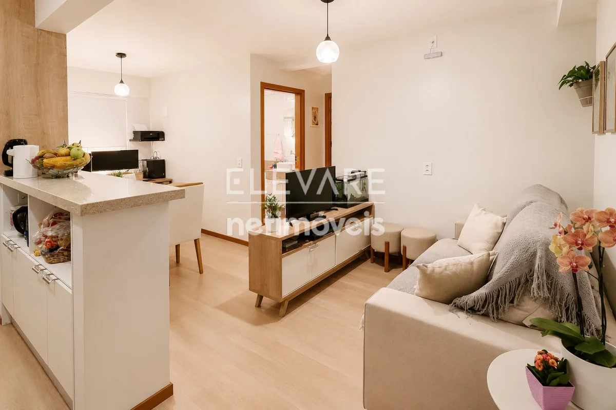 Com 53,29m², este imóvel é composto por:- Sala ampla para 2 ambientes com mesa d...