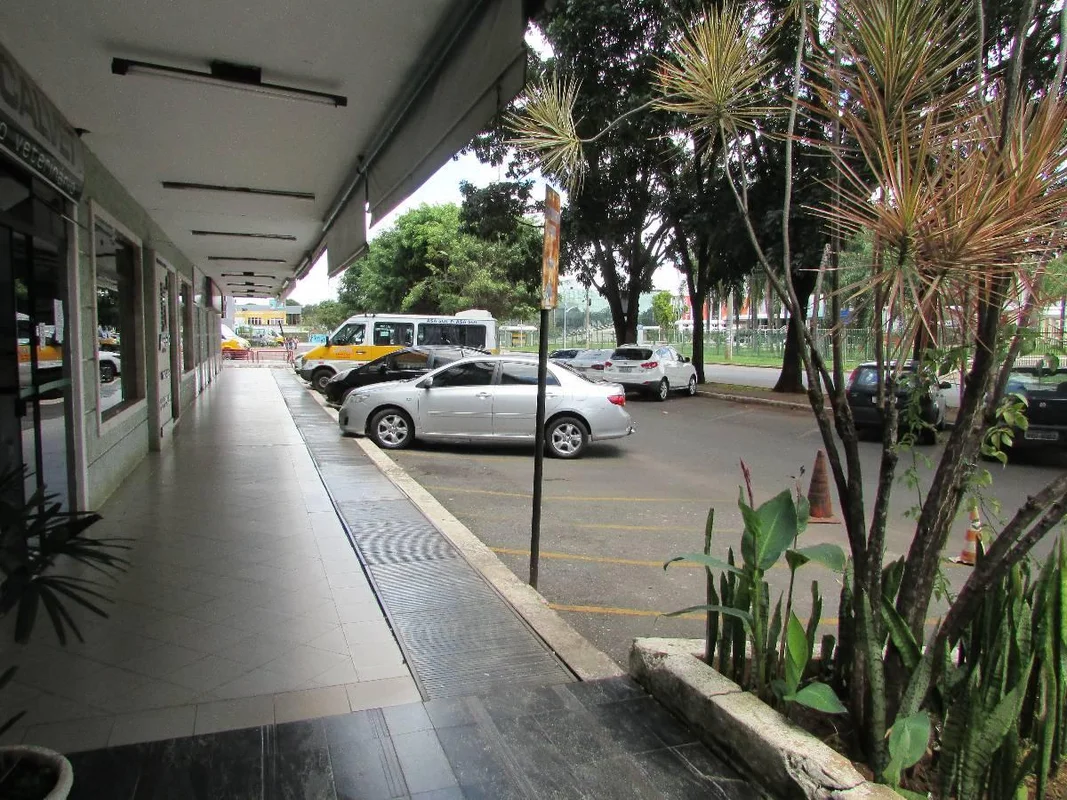 Oportunidade de locação na ASA SUL, Brasília: loja de 40 m² no Centro Executivo ...