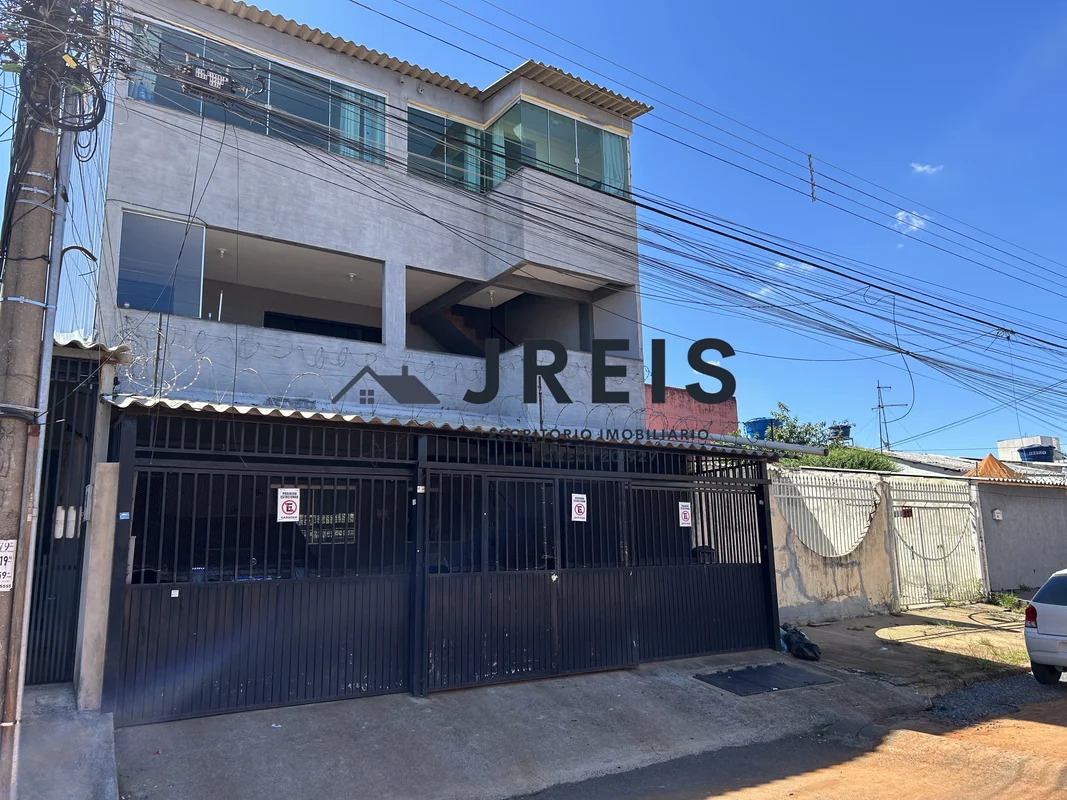 JREIS ESCRITÓRIO IMOBILIÁRIOExcelente oportunidade para investidores! Prédio res...