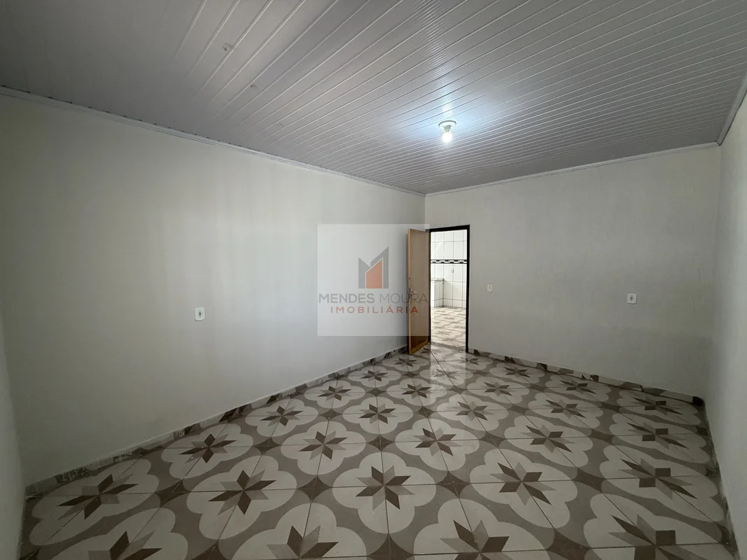 Casa c/4 quartos Expansão Setor “O”, meio de quadra, ótima localização (perto do...